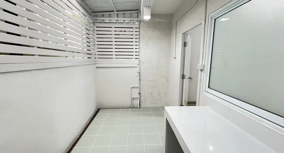 Casa adosada en venta de 3 habitaciones en San Sai, Chiang Mai