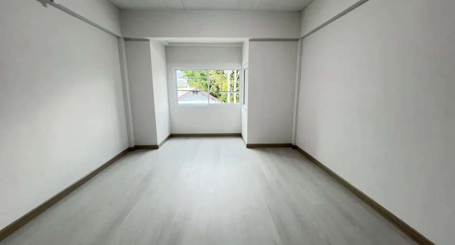 Casa adosada en venta de 3 habitaciones en San Sai, Chiang Mai