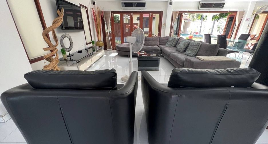 Villa en venta y en alquiler de 5 habitaciones en Bang Lamung, Chonburi