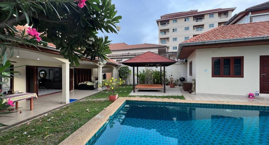 Villa en venta y en alquiler de 5 habitaciones en Bang Lamung, Chonburi