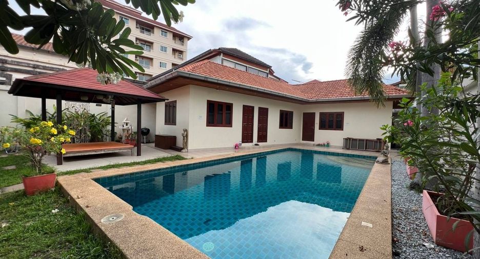 Villa en venta y en alquiler de 5 habitaciones en Bang Lamung, Chonburi