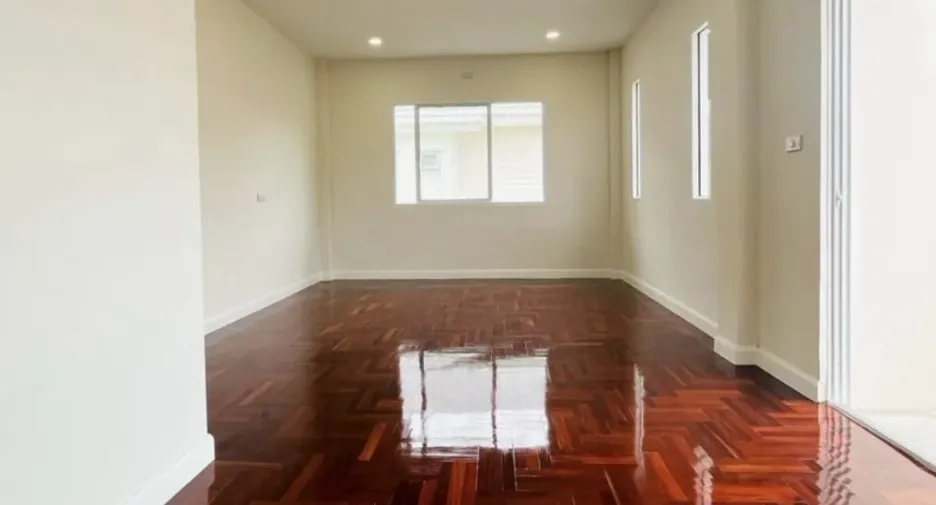 For sale 3 bedrooms house in Bang Bon, Bangkok