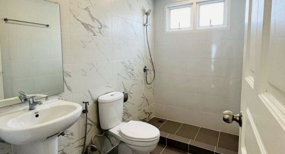 For sale 3 bedrooms house in Bang Bon, Bangkok