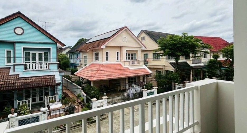 For sale 3 bedrooms house in Bang Bon, Bangkok