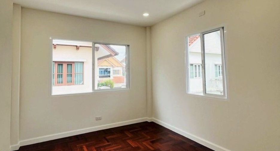 For sale 3 bedrooms house in Bang Bon, Bangkok