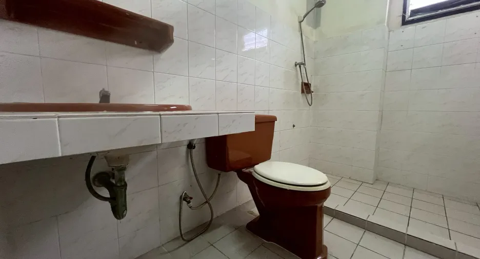For sale 3 bedrooms townhouse in Bueng Kum, Bangkok