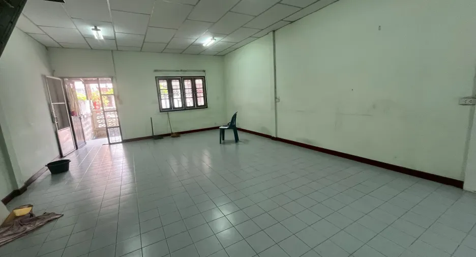 For sale 3 bedrooms townhouse in Bueng Kum, Bangkok