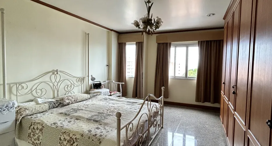 For rent 2 bedrooms condo in Hua Hin, Prachuap Khiri Khan