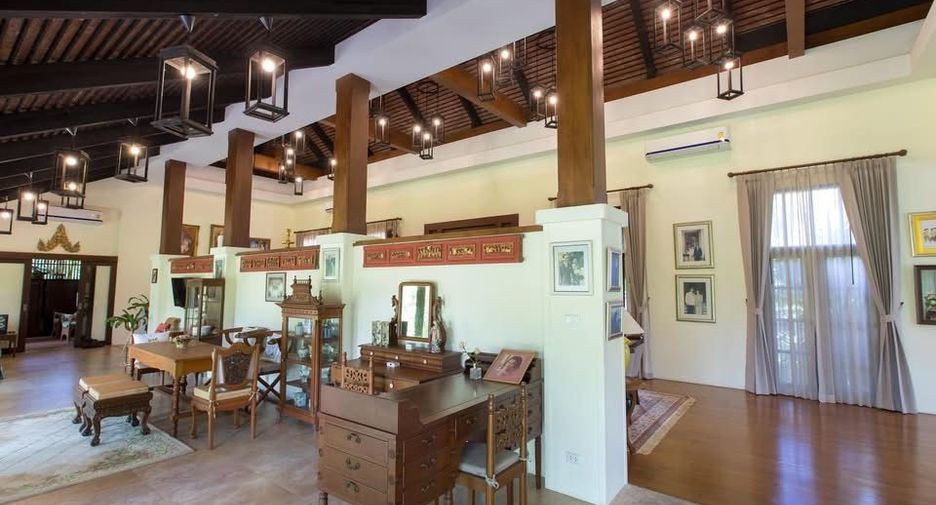For sale 3 bedrooms villa in Mueang Chiang Mai, Chiang Mai