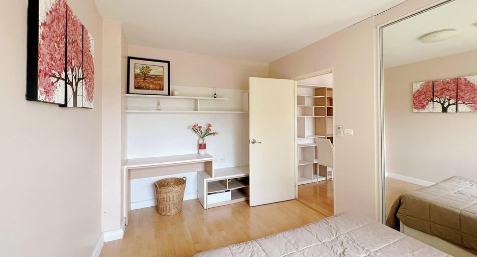 For sale and for rent 1 bed condo in Phra Khanong, Bangkok