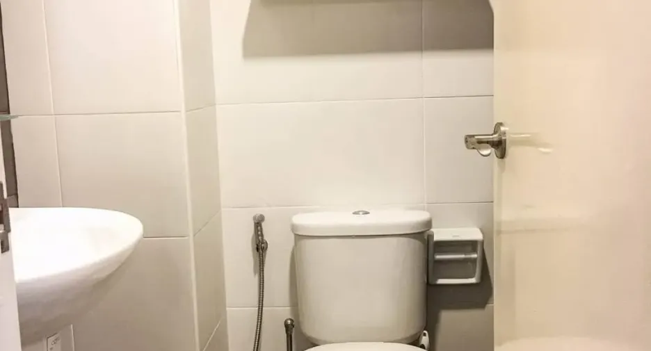 For sale and for rent 1 bed condo in Phra Khanong, Bangkok