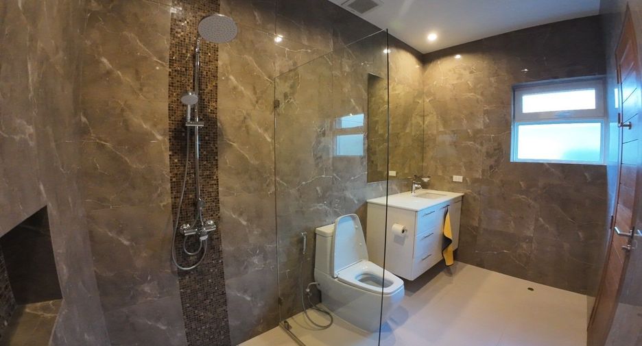 For rent 3 bedrooms villa in Hua Hin, Prachuap Khiri Khan