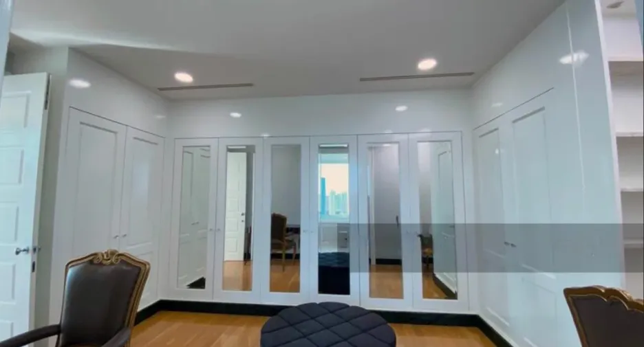 Condo en venta de 4 habitaciones en Watthana, Bangkok