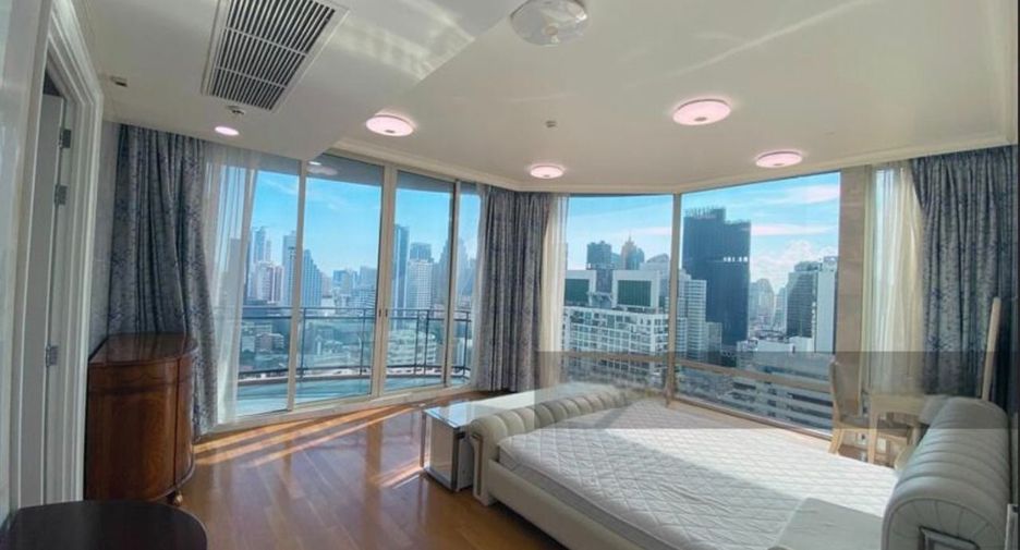 Condo en venta de 4 habitaciones en Watthana, Bangkok