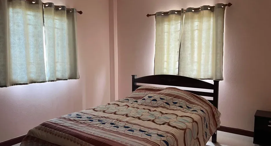 For sale 4 bedrooms house in Cha Am, Phetchaburi