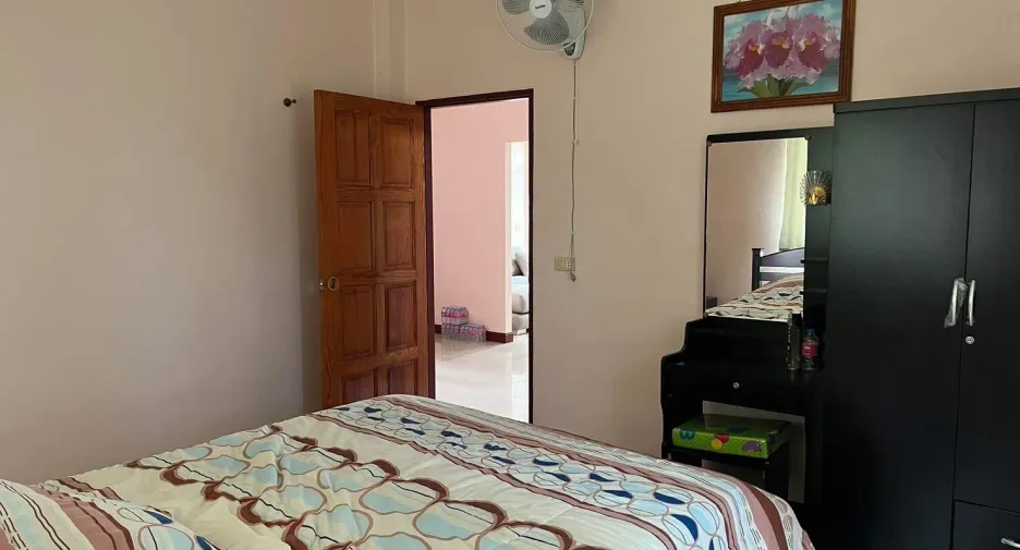 For sale 4 bedrooms house in Cha Am, Phetchaburi