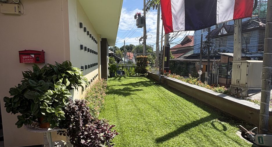 For rent 3 bedrooms retail Space in Mueang Chiang Mai, Chiang Mai