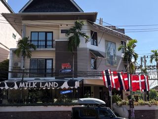 For rent 3 bedrooms retail Space in Mueang Chiang Mai, Chiang Mai