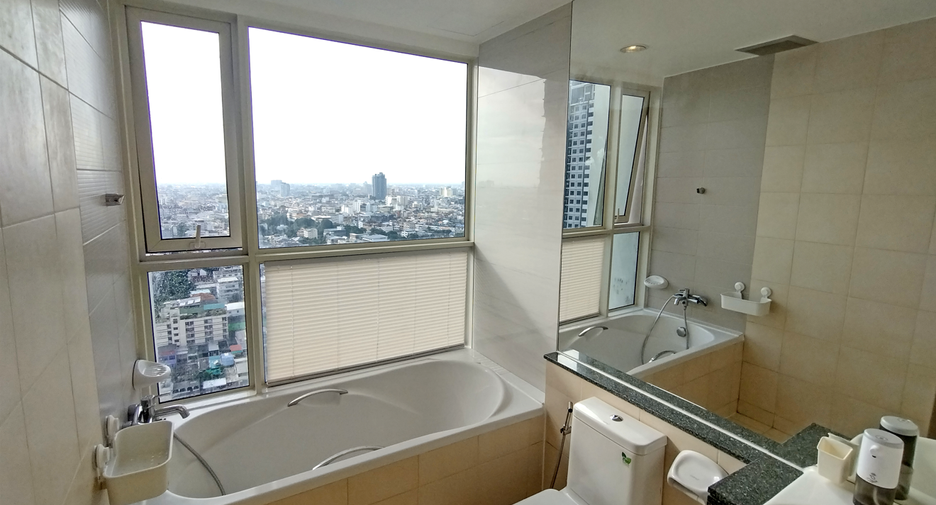 For sale 2 bedrooms condo in Khlong San, Bangkok