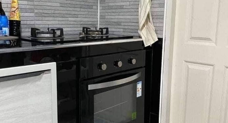 Casa adosada en venta de 3 habitaciones en San Kamphaeng, Chiang Mai