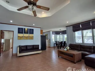À vendre et à louer 3 chambres maison à Hua Hin, Prachuap Khiri Khan