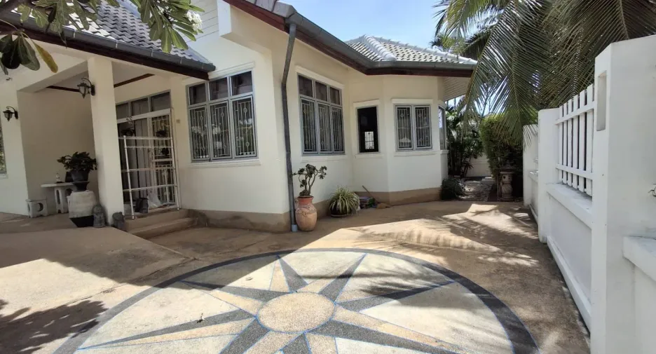 For sale and for rent 3 bedrooms house in Hua Hin, Prachuap Khiri Khan