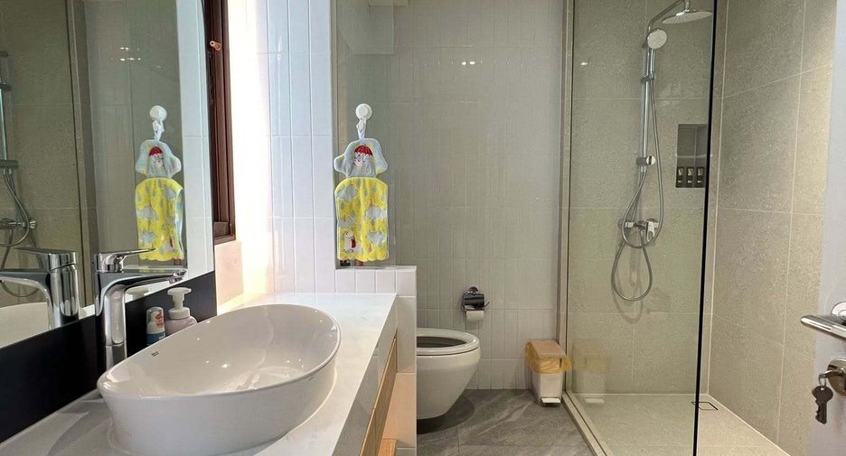 For sale 2 bedrooms condo in Watthana, Bangkok