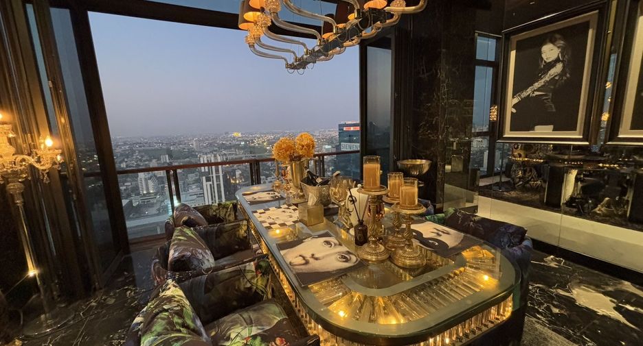 For sale 3 bedrooms condo in Watthana, Bangkok