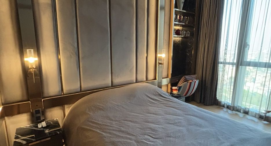For sale 3 bedrooms condo in Watthana, Bangkok