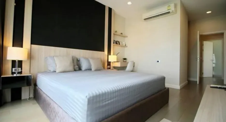 For sale 2 bedrooms condo in Khlong Toei, Bangkok