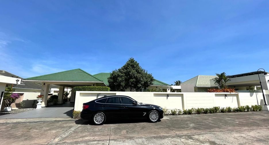 For rent 2 bedrooms villa in Bang Lamung, Chonburi