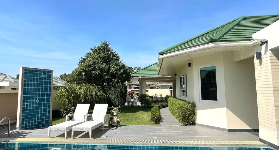 For rent 2 bedrooms villa in Bang Lamung, Chonburi