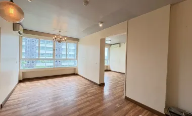For sale 2 ベッドルーム condo in Huai Khwang, Bangkok