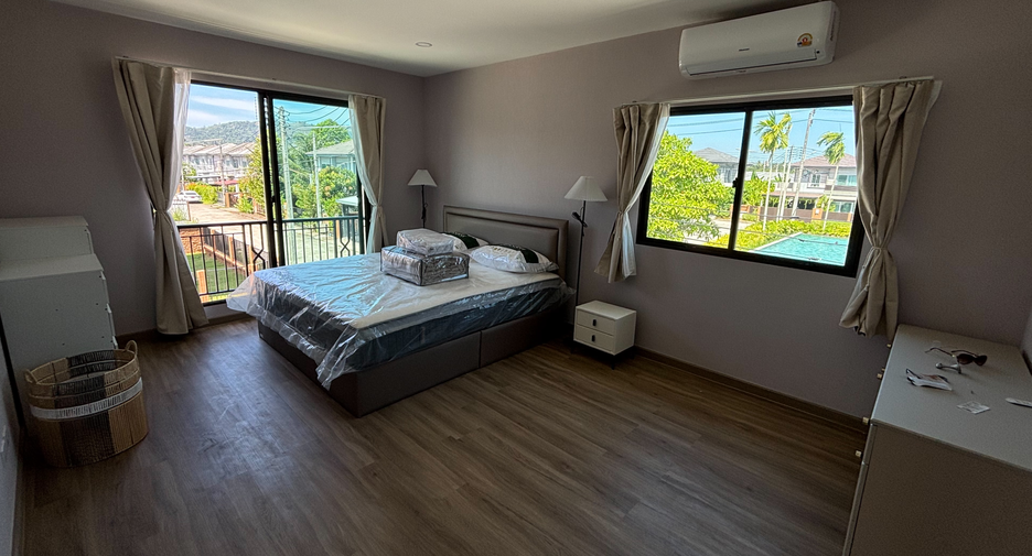 À vendre et à louer 4 chambres maison à Thalang, Phuket