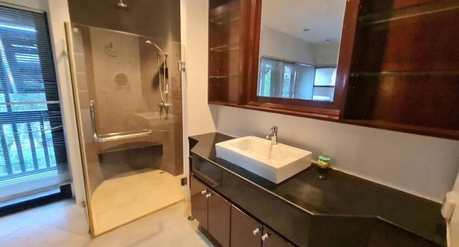 出售 和 出租 3 卧室 独立屋 在 Bang Lamung, Chon Buri