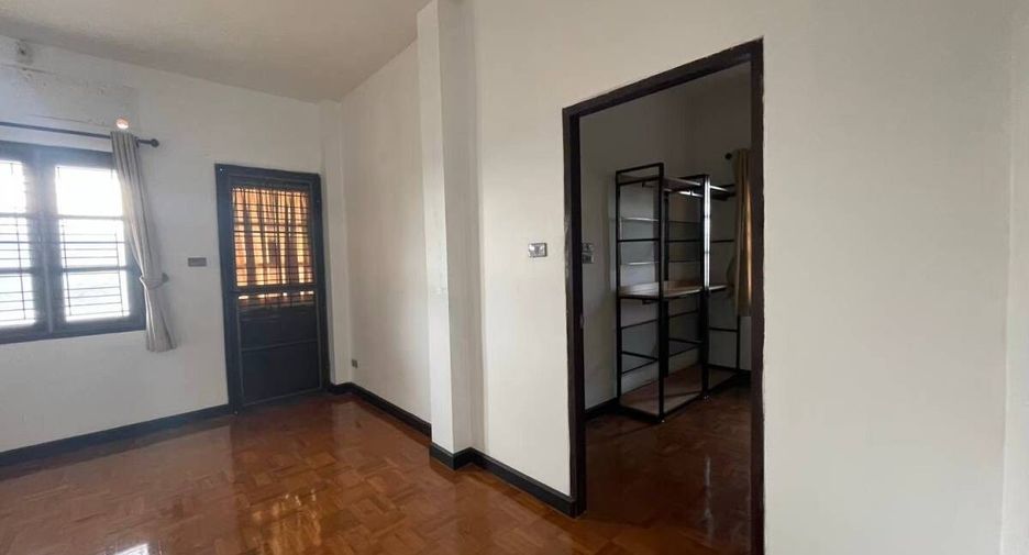 Casa en venta de 3 habitaciones en Hang Dong, Chiang Mai