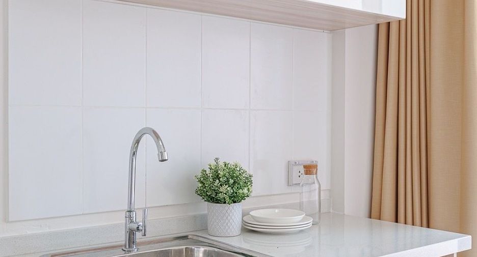 For sale 1 bed condo in Mueang Samut Prakan, Samut Prakan