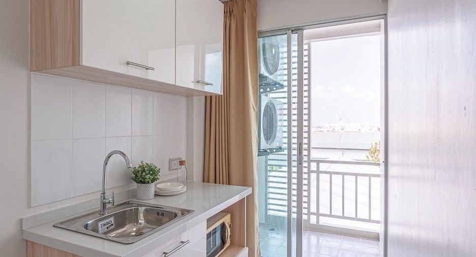 For sale 1 bed condo in Mueang Samut Prakan, Samut Prakan