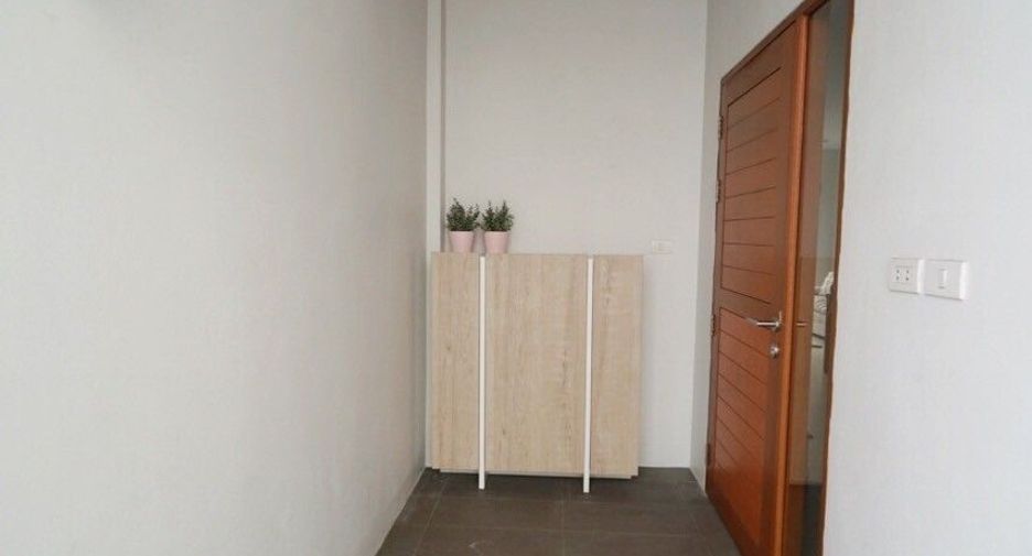 For rent 3 bedrooms townhouse in Mueang Chiang Mai, Chiang Mai