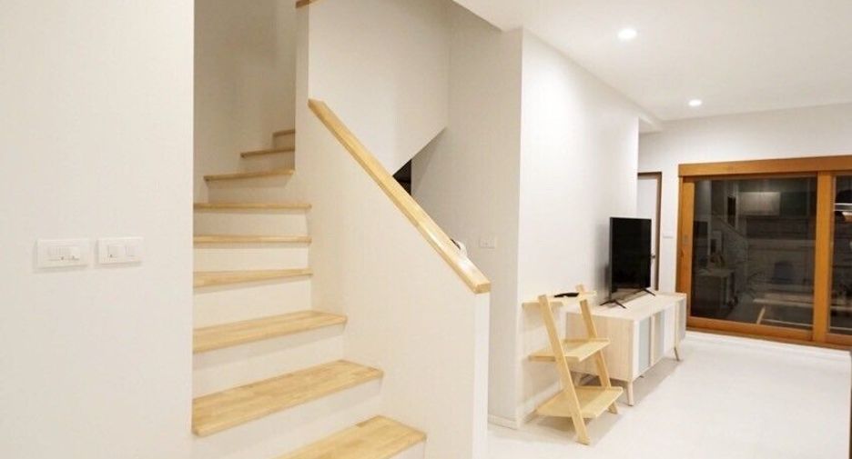 For rent 3 bedrooms townhouse in Mueang Chiang Mai, Chiang Mai