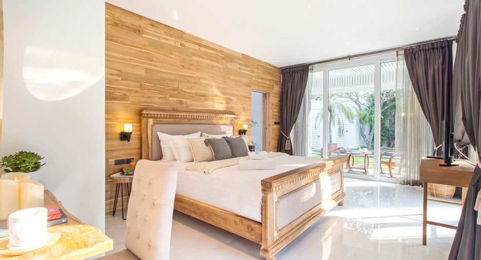 For rent 5 bedrooms villa in Bang Lamung, Chonburi