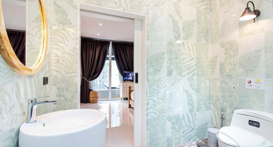 For rent 5 bedrooms villa in Bang Lamung, Chonburi