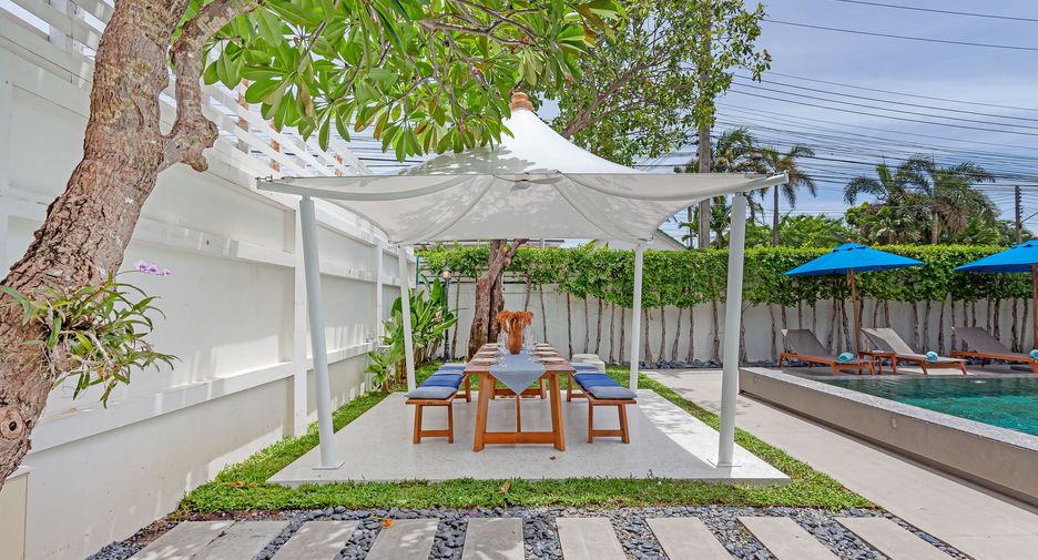 For rent 5 bedrooms villa in Bang Lamung, Chonburi