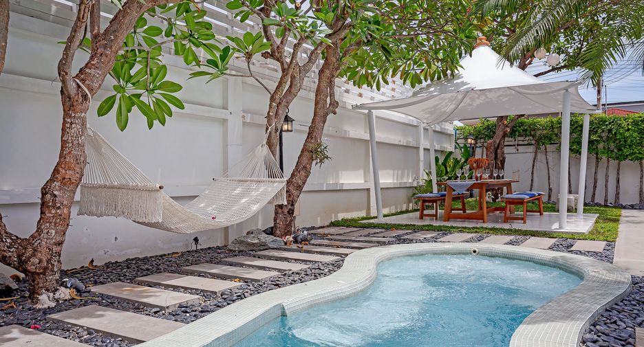 For rent 5 bedrooms villa in Bang Lamung, Chonburi
