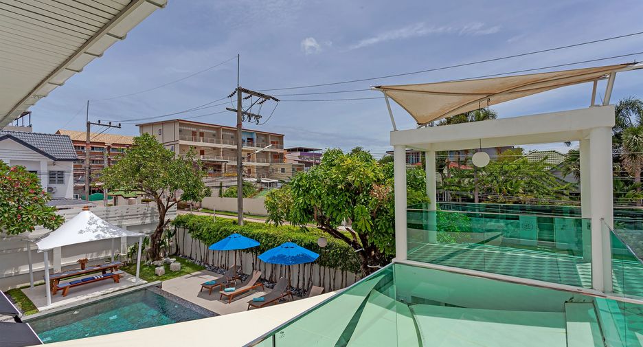 For rent 5 bedrooms villa in Bang Lamung, Chonburi