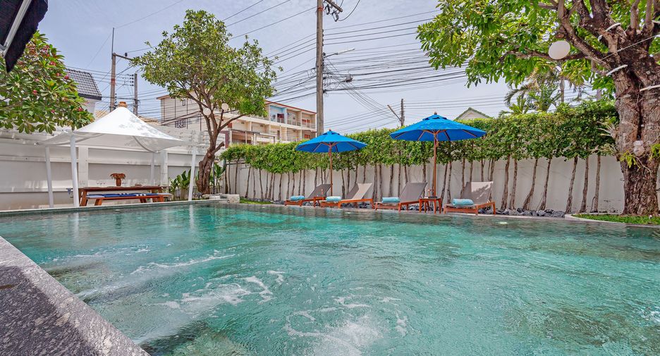 For rent 5 bedrooms villa in Bang Lamung, Chonburi