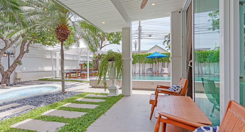 For rent 5 bedrooms villa in Bang Lamung, Chonburi