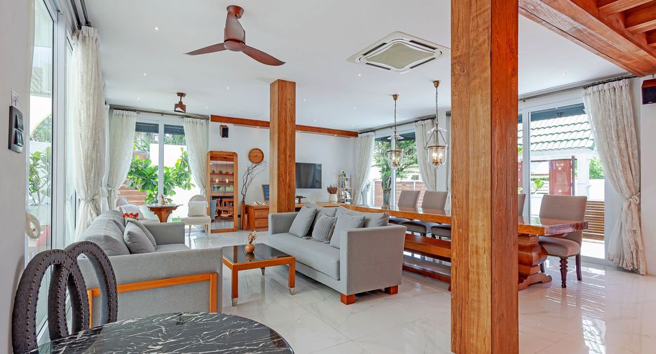 For rent 5 bedrooms villa in Bang Lamung, Chonburi