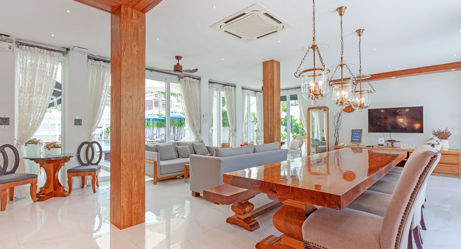 For rent 5 bedrooms villa in Bang Lamung, Chonburi