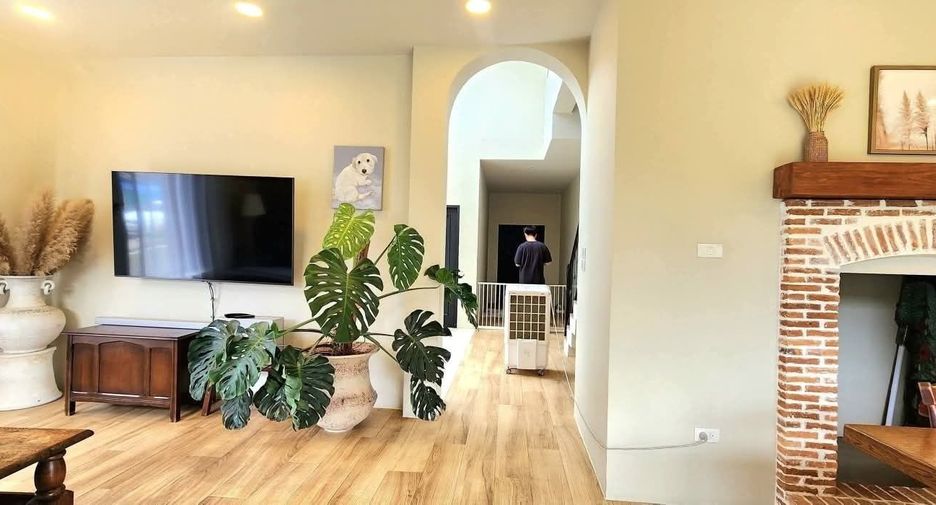 Casa en alquiler de 4 habitaciones en Mae Rim, Chiang Mai